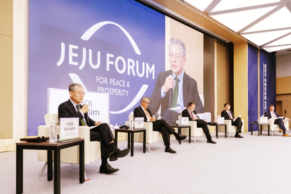 불확실성이 커지는 국제환경 속 다자경제협력의 미래를 진단하다